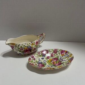 Floral Summertime Pattern Creamer and Saucer/ Gravy Set